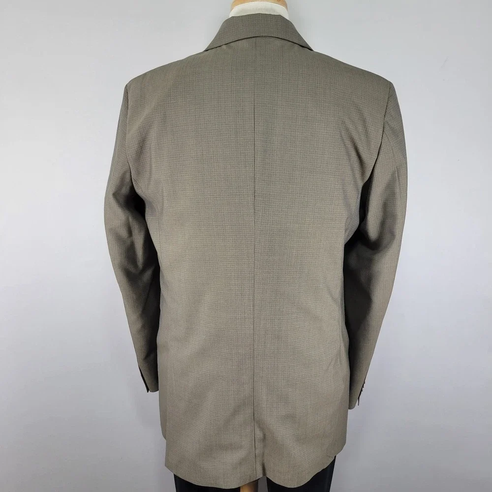 Banana Republic before completing